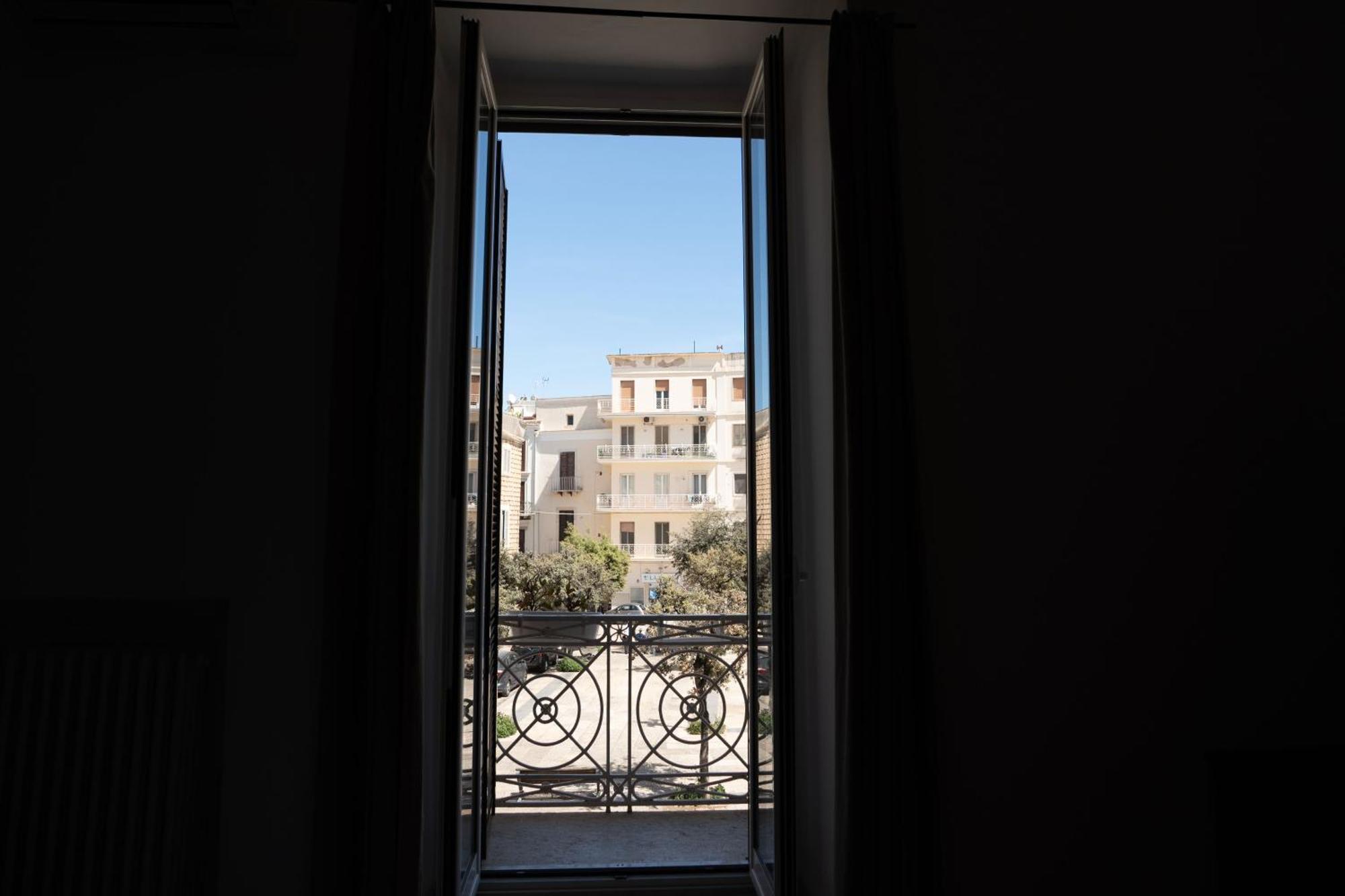 B&B Longobardi Trani Exteriör bild