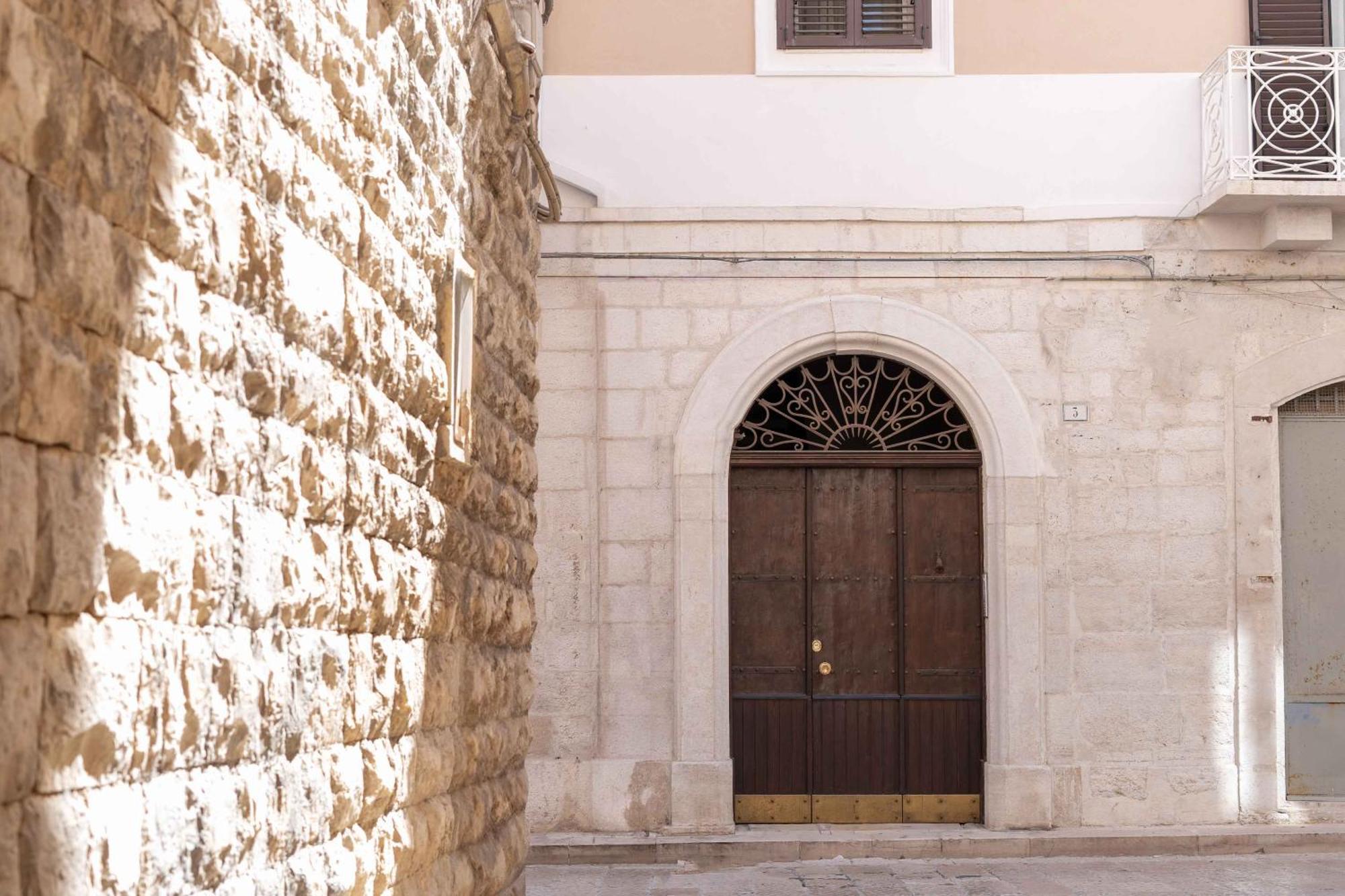 B&B Longobardi Trani Exteriör bild